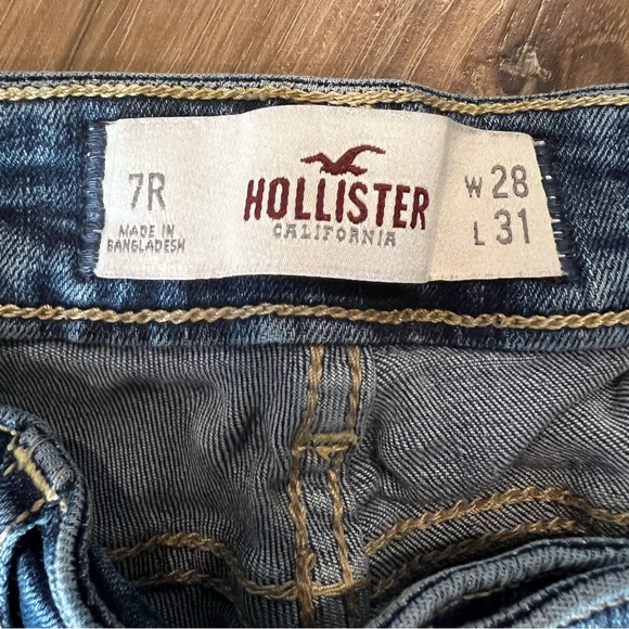 Women’s Hollister jeans - Picture 2 of 2